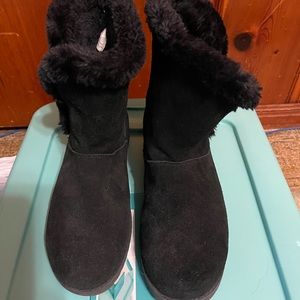 Cute fuzzy lined boots